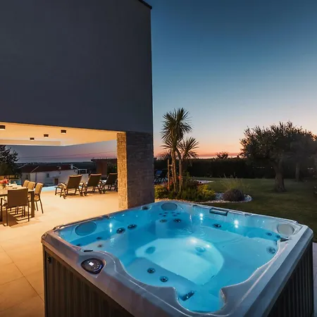 Klara By Awaytocroatia Kaštelir