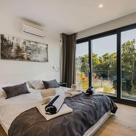 Klara By Awaytocroatia Вилла Каштелир