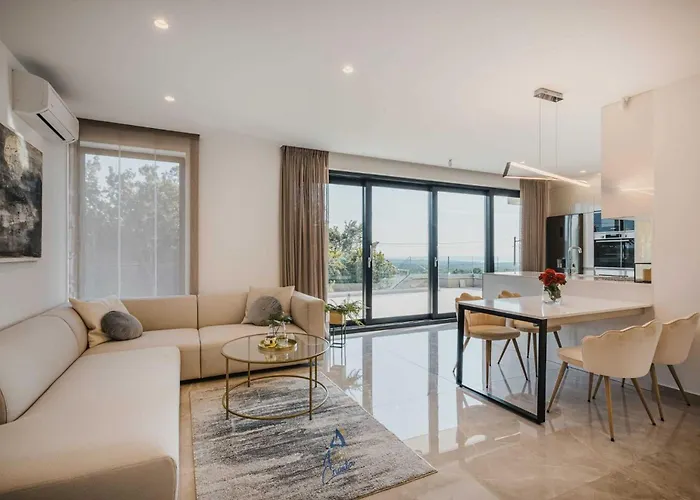 빌라 Klara By Awaytocroatia